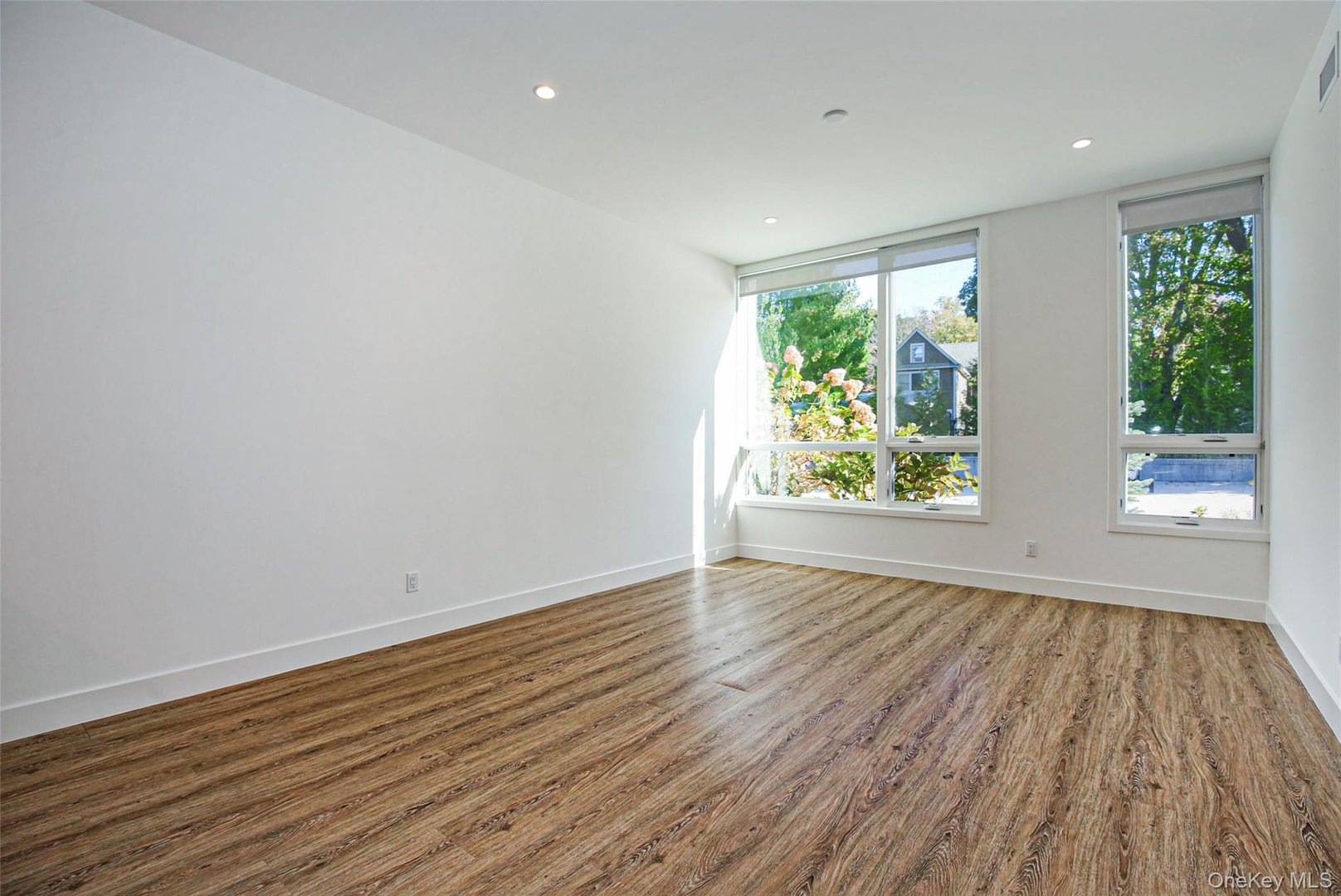 39 Washington Avenue  #209 Photo 3