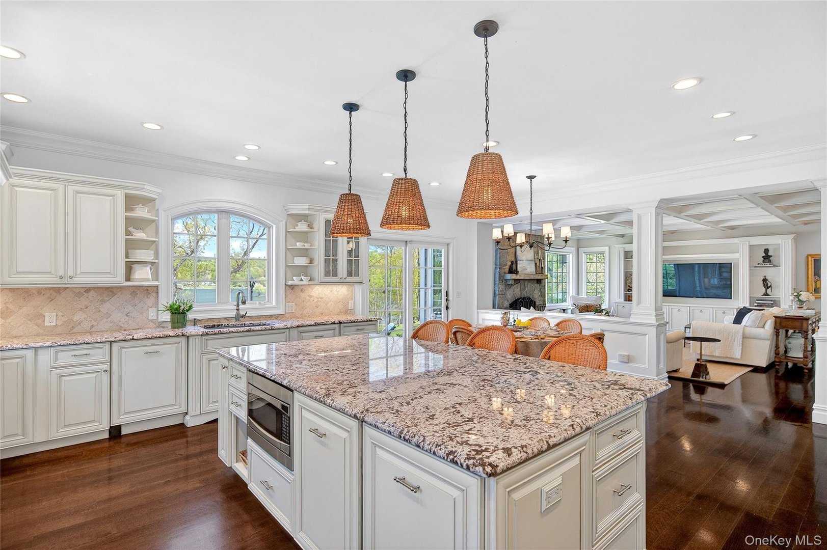 6 Brookside Lane Photo 8