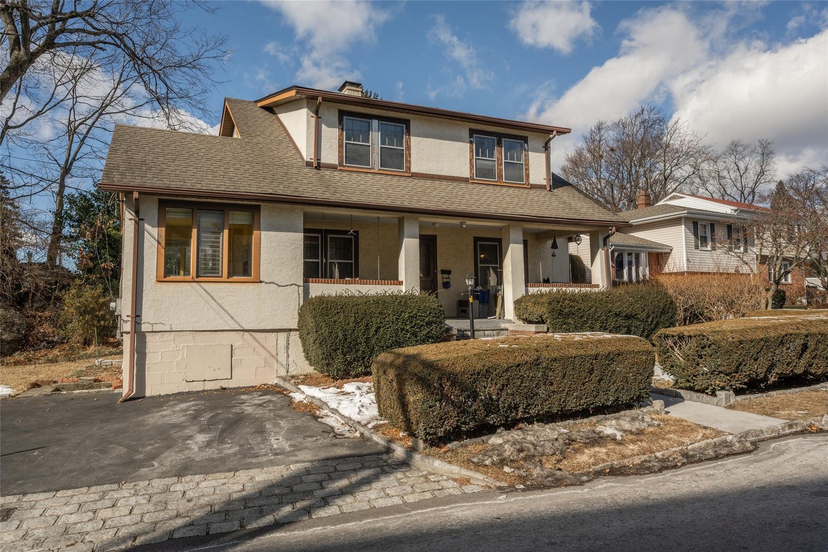 9 Park Avenue Photo 1