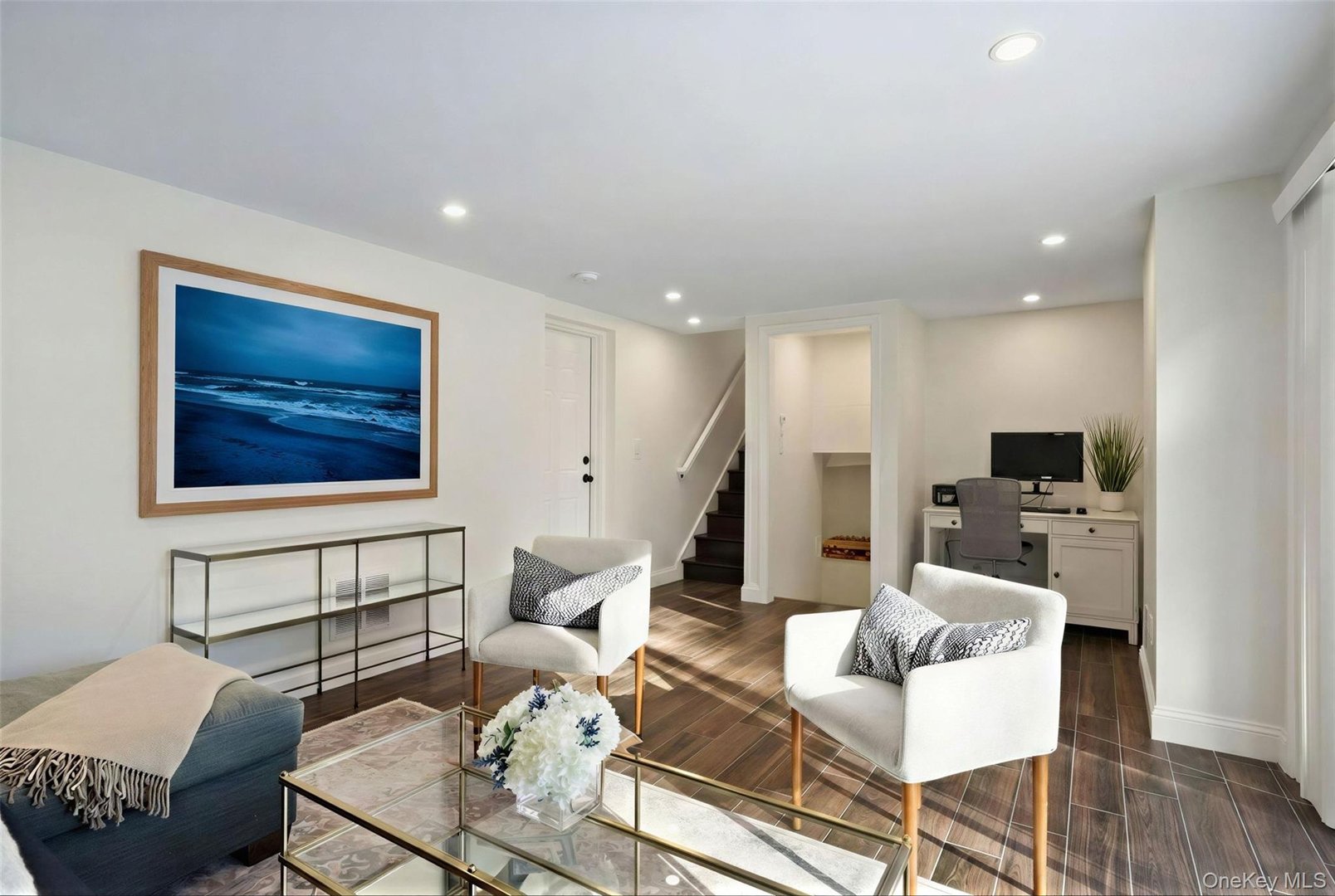 10 Carlton Lane Photo 17