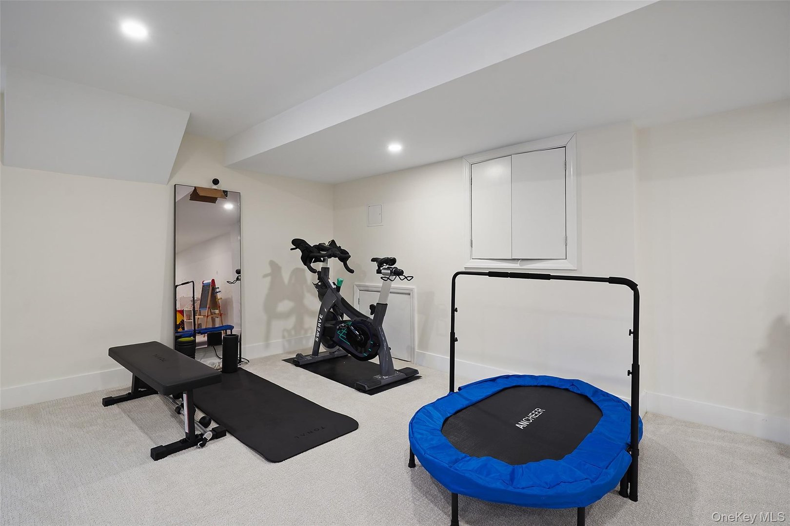 10 Carlton Lane Photo 19