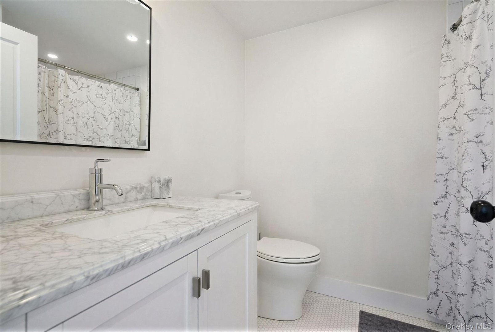 10 Carlton Lane Photo 21