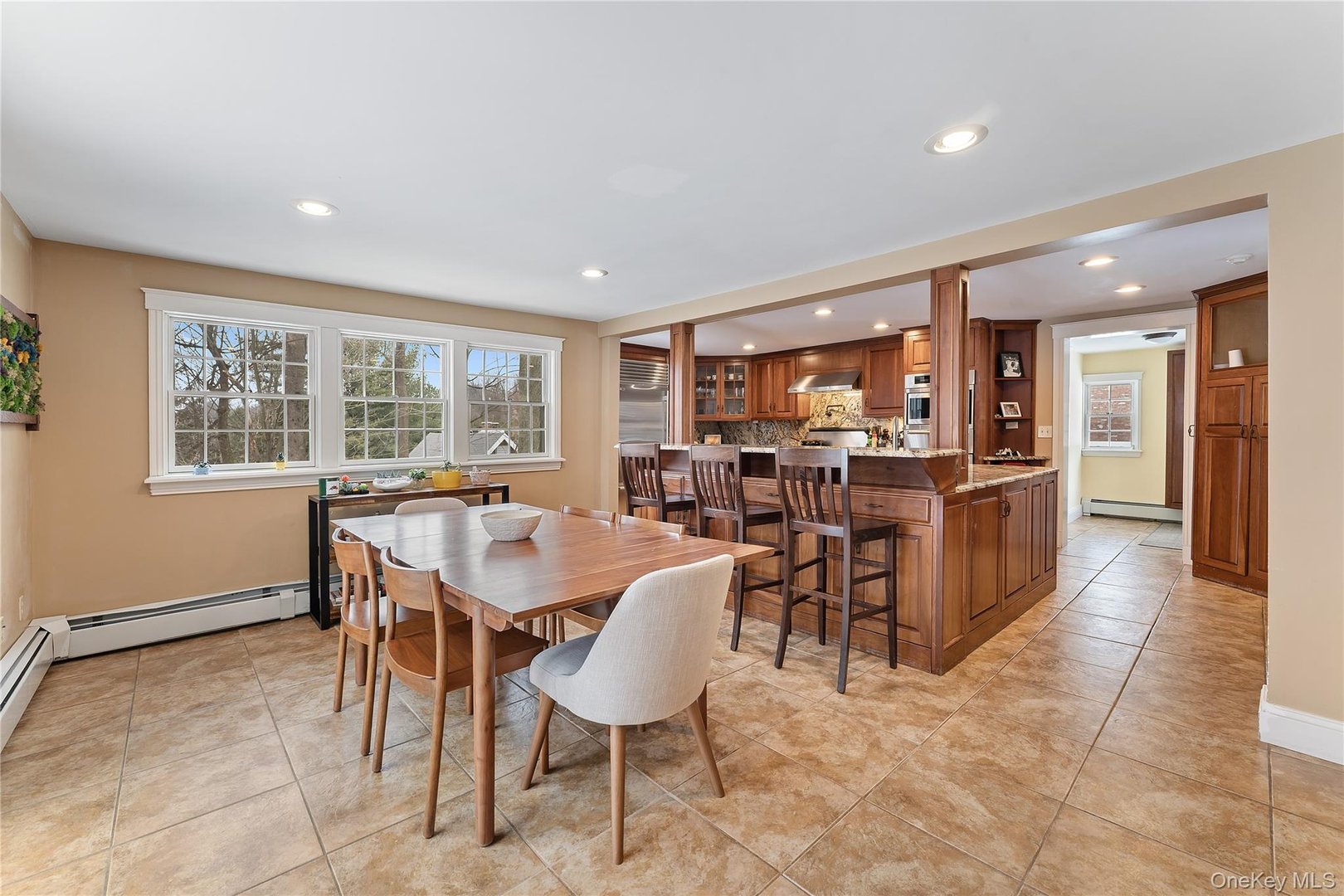 25 Eiler Lane Photo 4