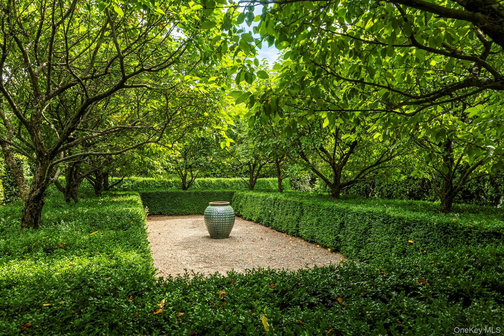 199 Eichybush Road Photo 35