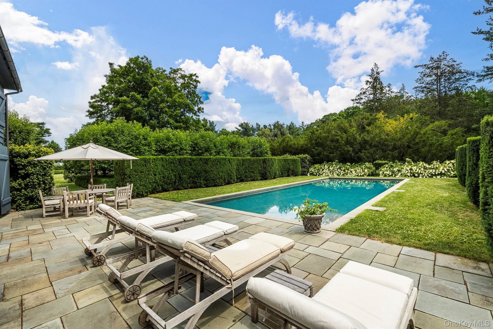 199 Eichybush Road Photo 38