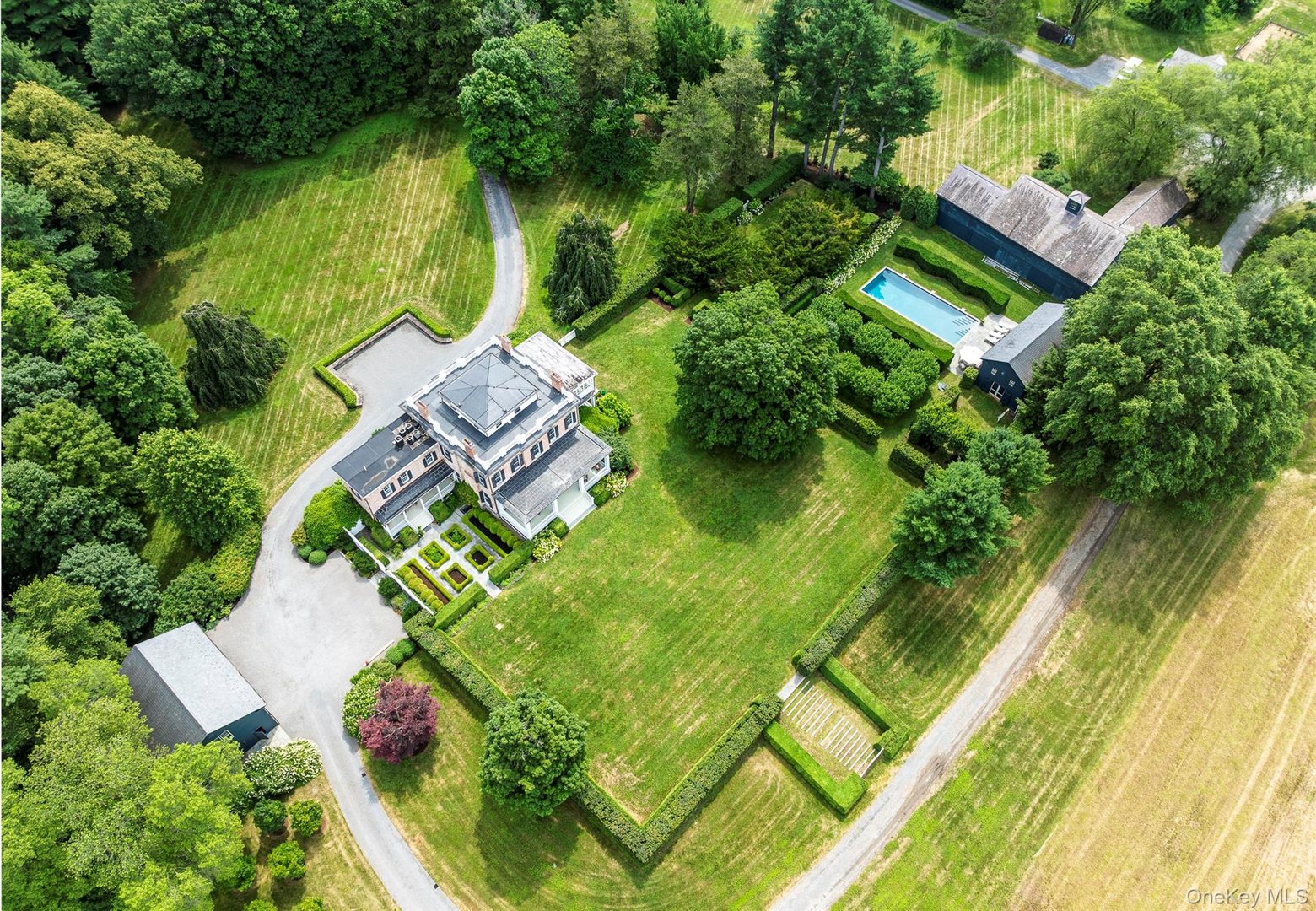 199 Eichybush Road Photo 2