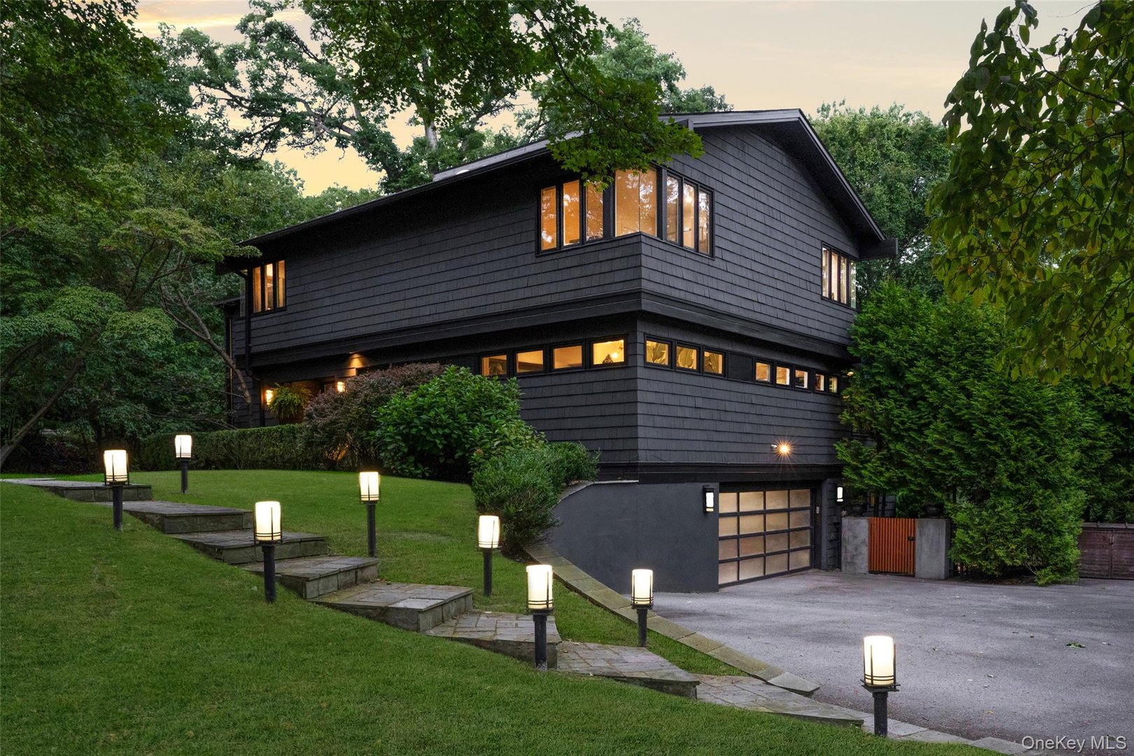 14 Leatherstocking Lane Photo 3