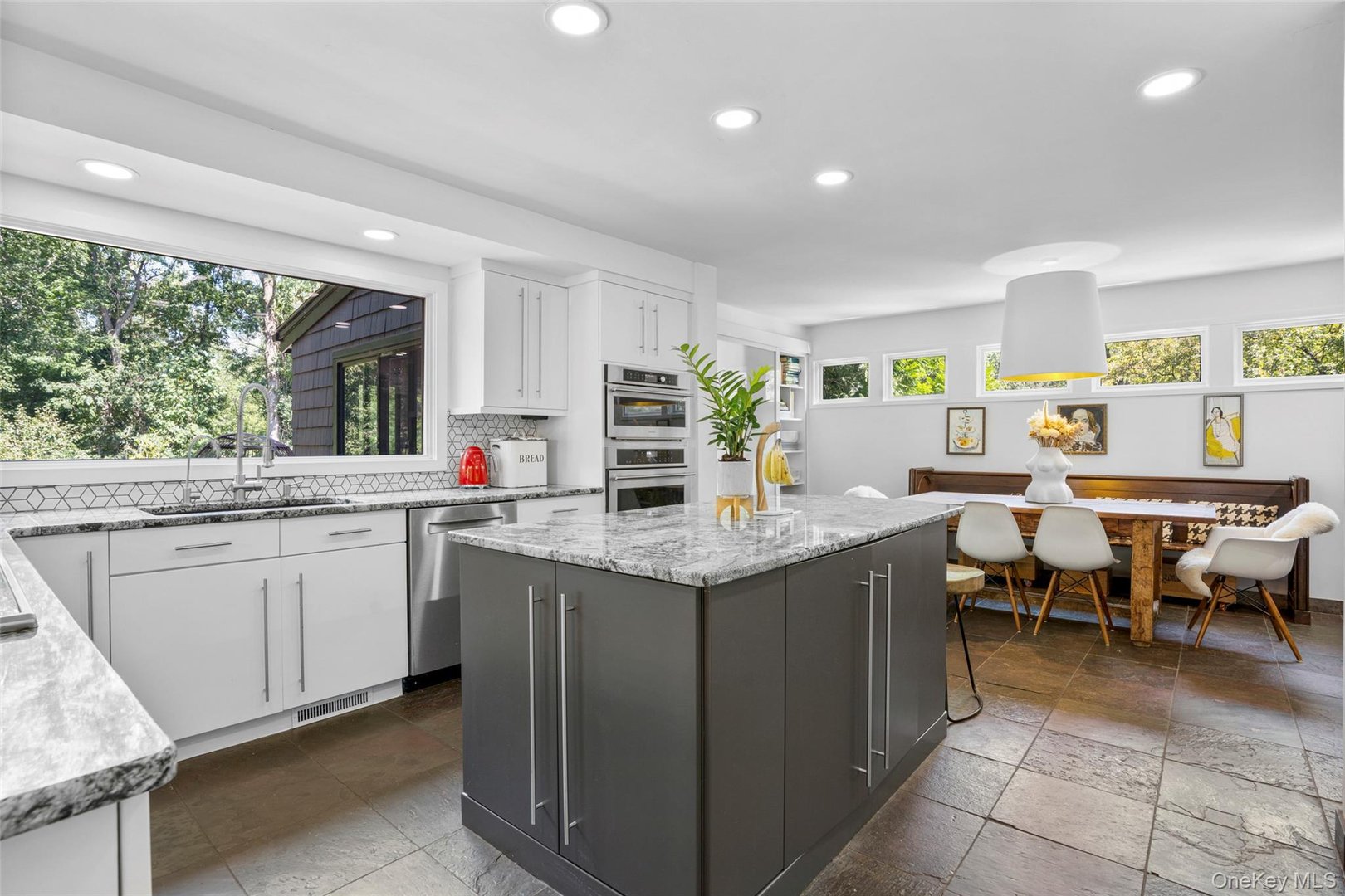 14 Leatherstocking Lane Photo 17