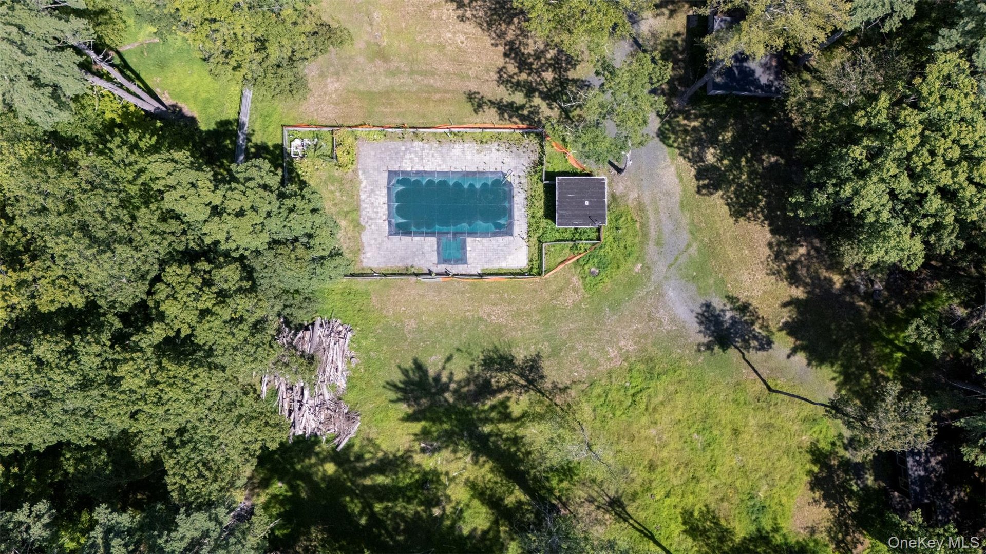 20 Country Club Lane Photo 7