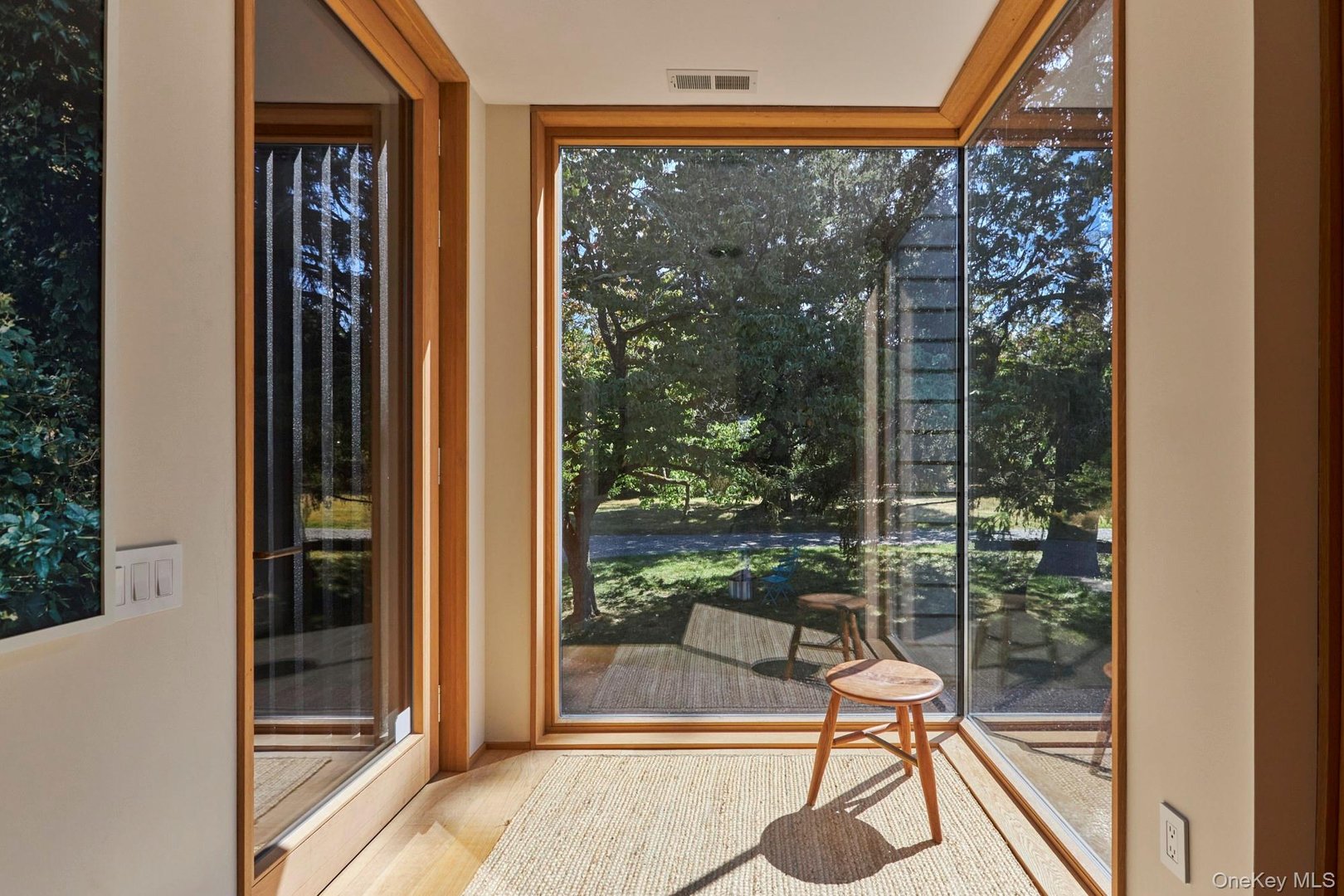 44 Main Street Photo 4