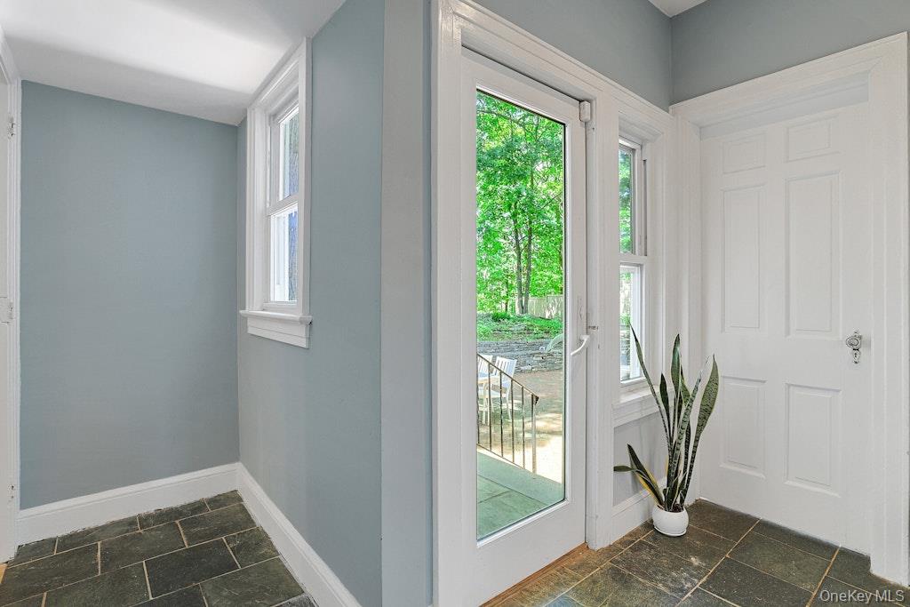 91 Vaughn Avenue Photo 20
