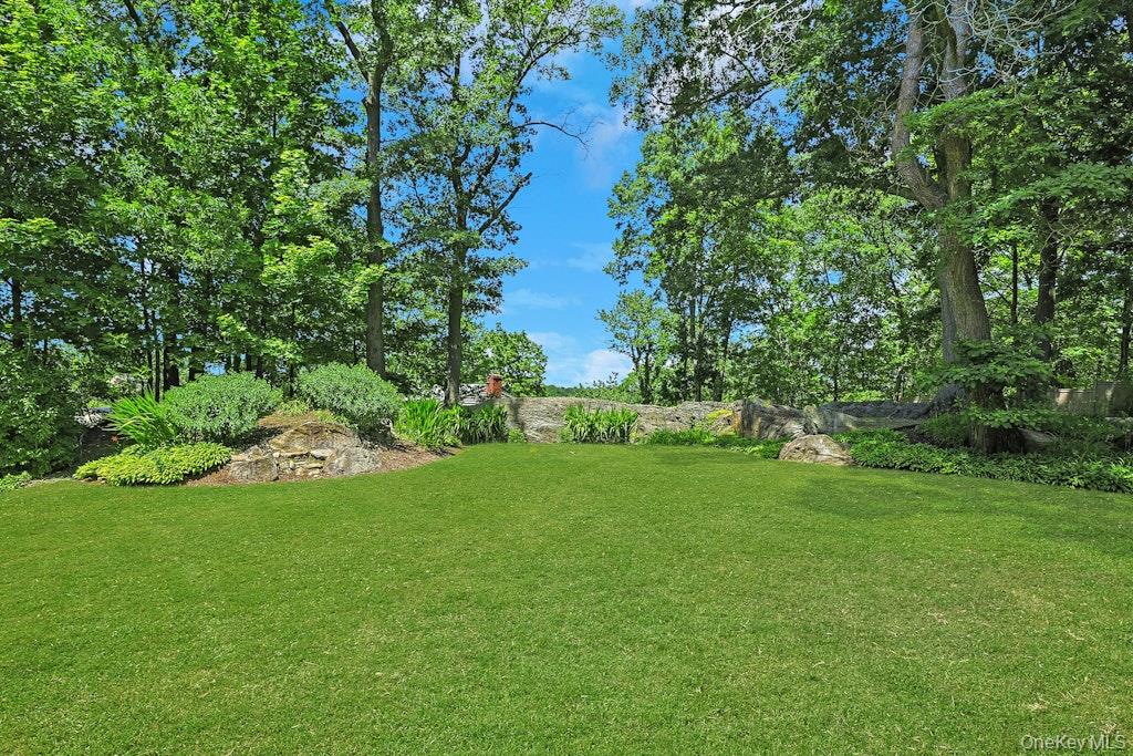 91 Vaughn Avenue Photo 2