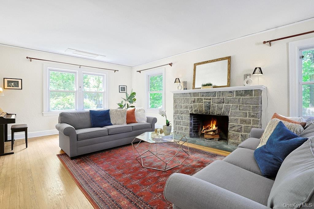 91 Vaughn Avenue Photo 8