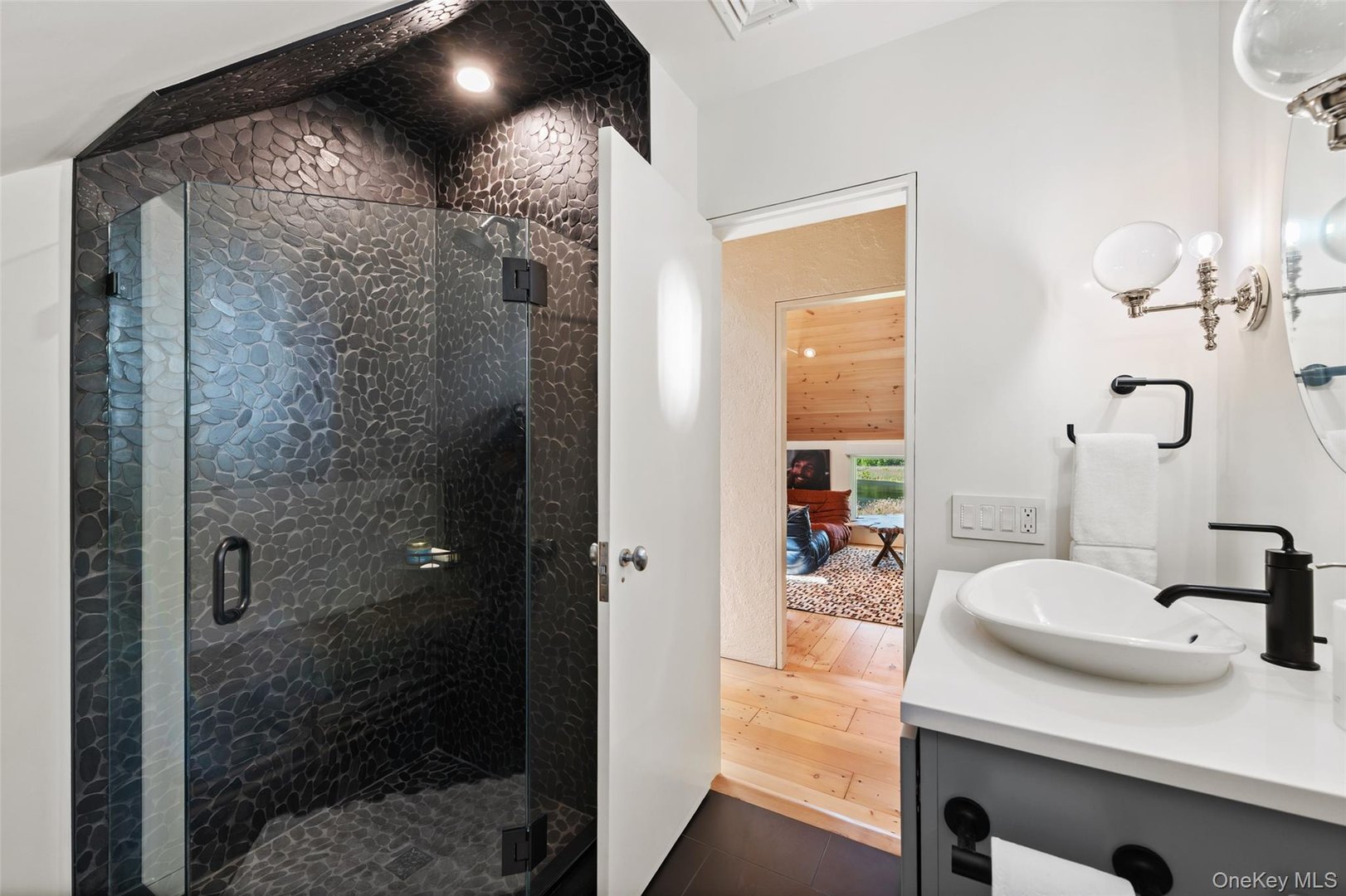 258 Hardscrabble Road Photo 28