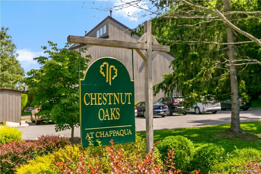 343 N Greeley Avenue Photo 3