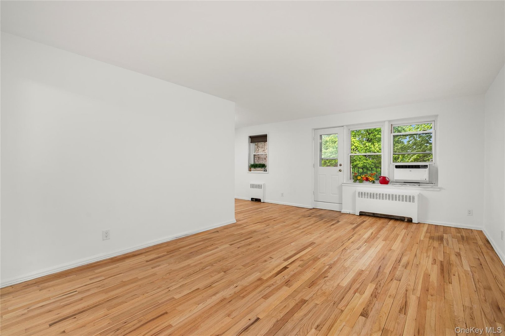 150 Draper Lane  #2JN Photo 8