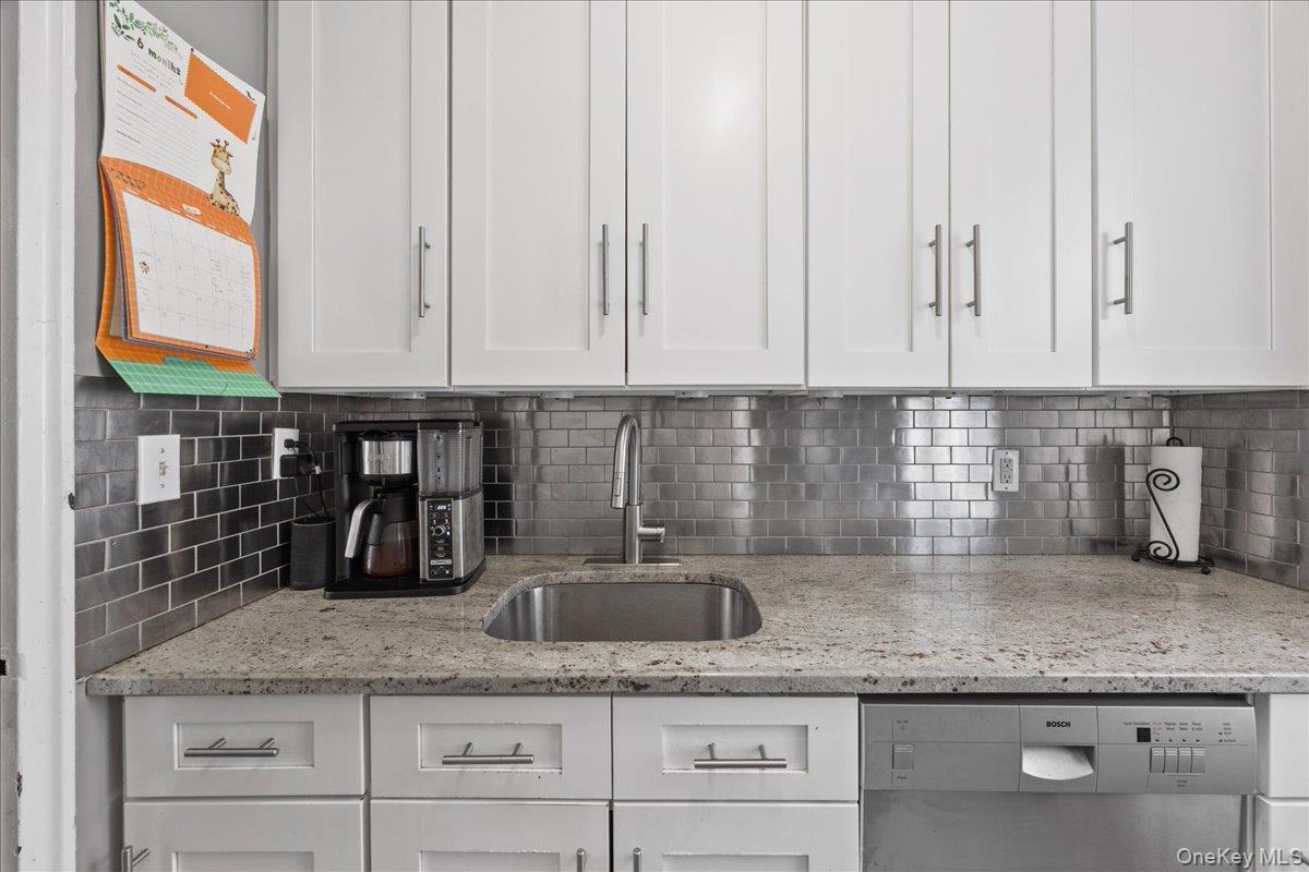 625 Gramatan Avenue  #5O Photo 14