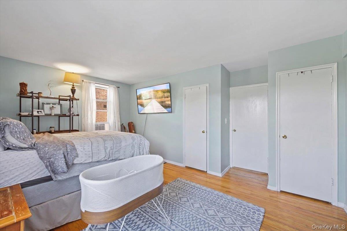 625 Gramatan Avenue  #5O Photo 17