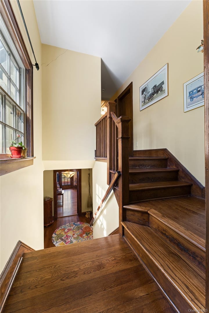 191 Villard Avenue Photo 23