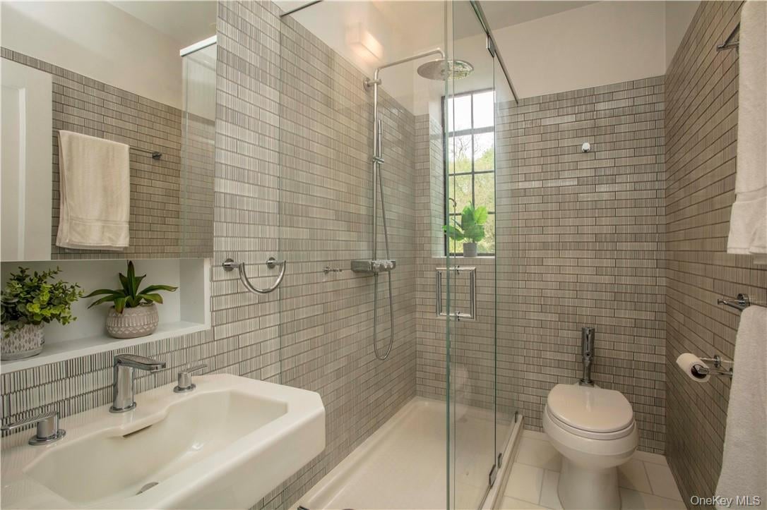 100 Ardsley Avenue W  #2L Photo 11