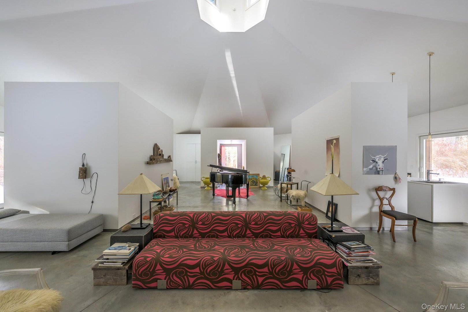 401 Collins Street Photo 9