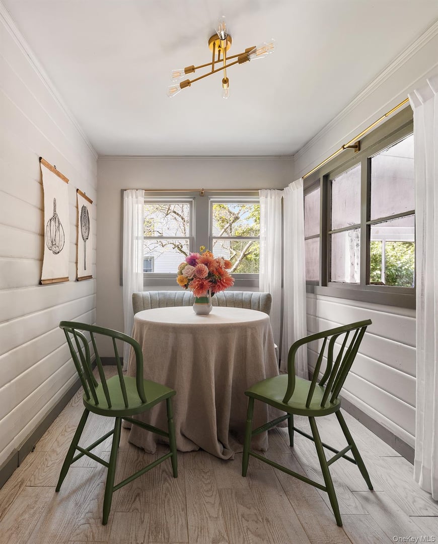 25 Miles Road Photo 5