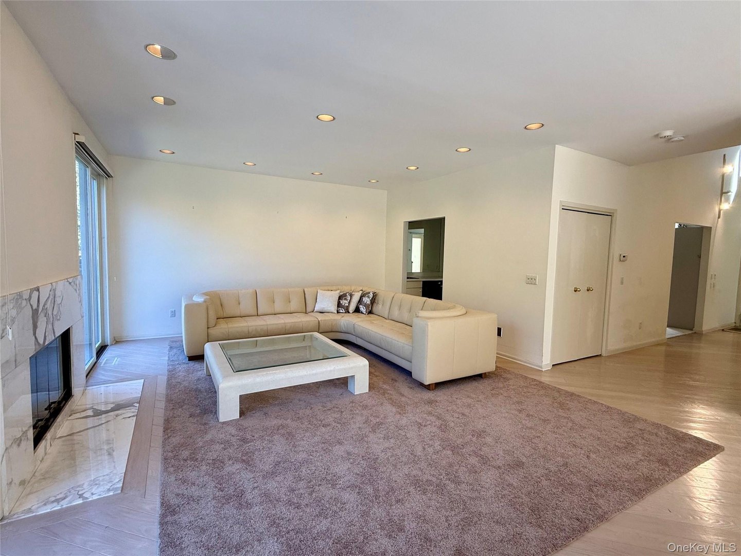 7 Cobblefield Lane Photo 10