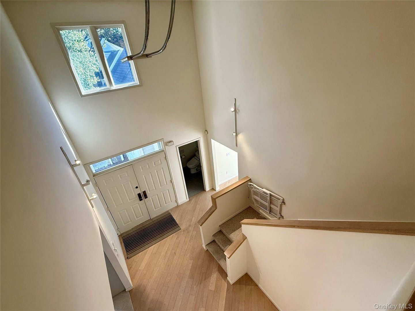 7 Cobblefield Lane Photo 4