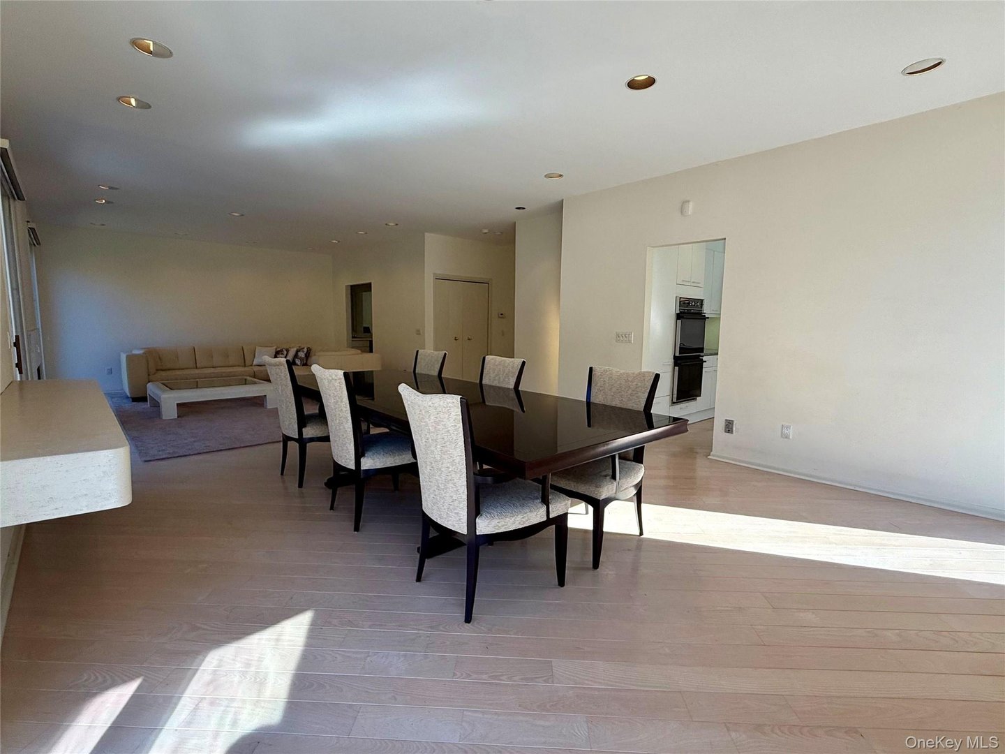 7 Cobblefield Lane Photo 7