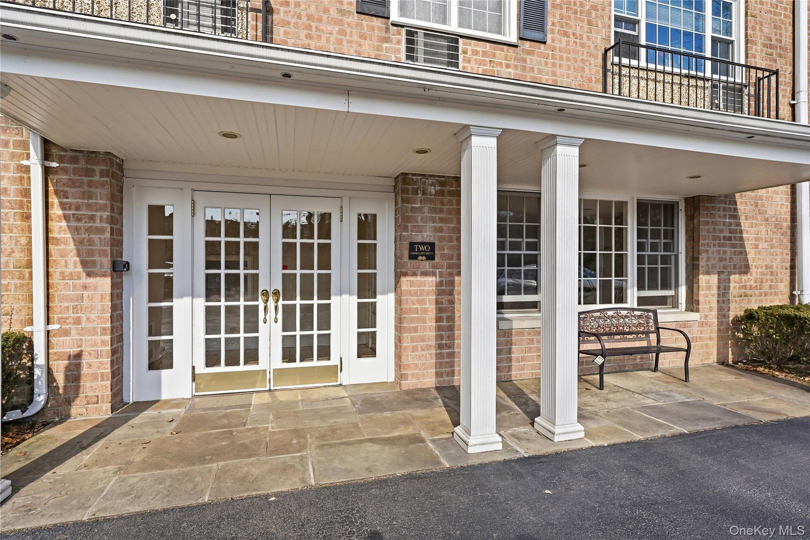 2 Consulate Drive  #3B Photo 3