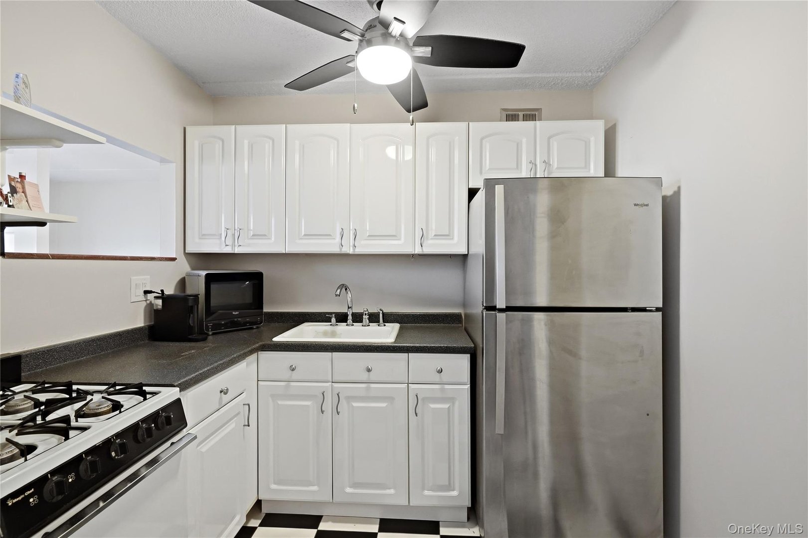 2 Consulate Drive  #3B Photo 6