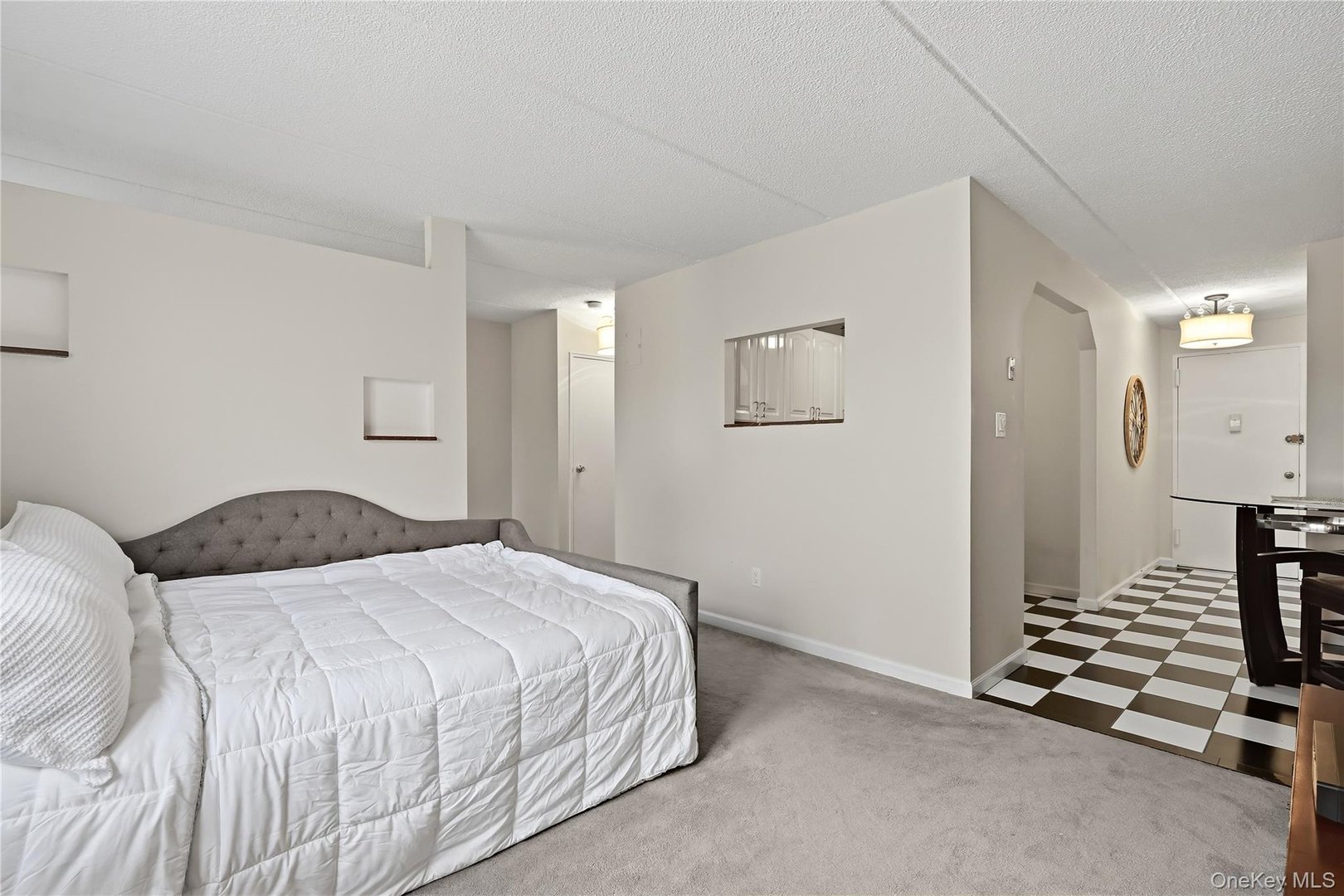 2 Consulate Drive  #3B Photo 8