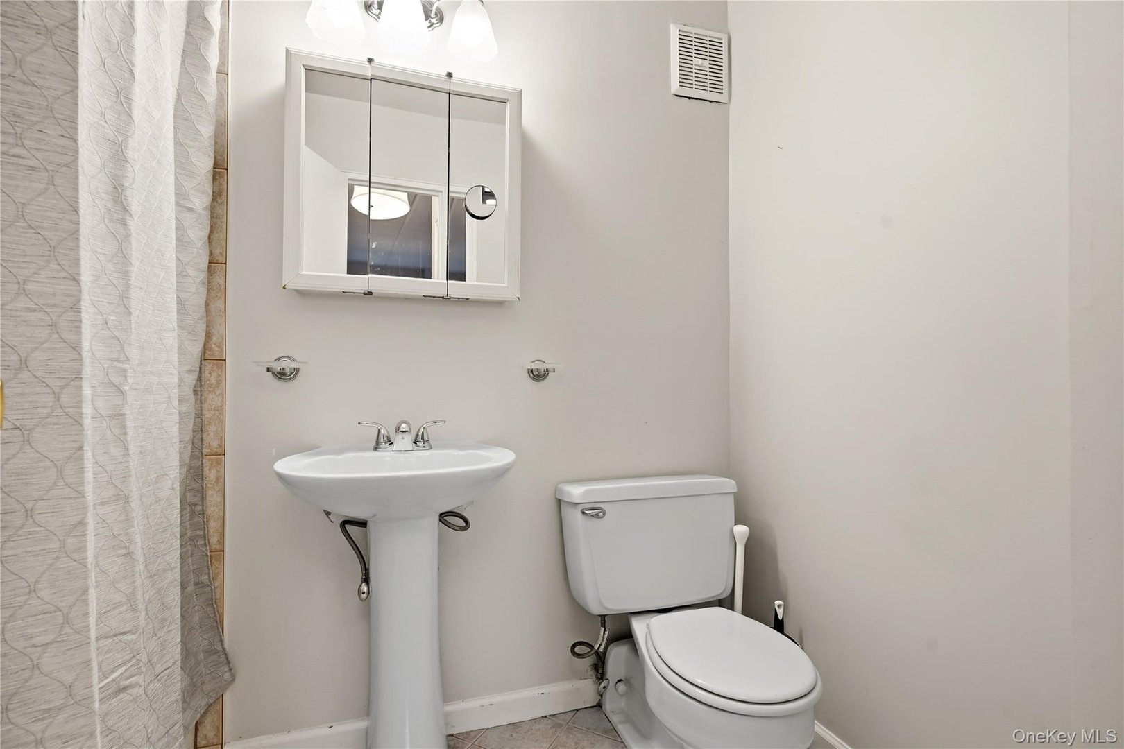 2 Consulate Drive  #3B Photo 13