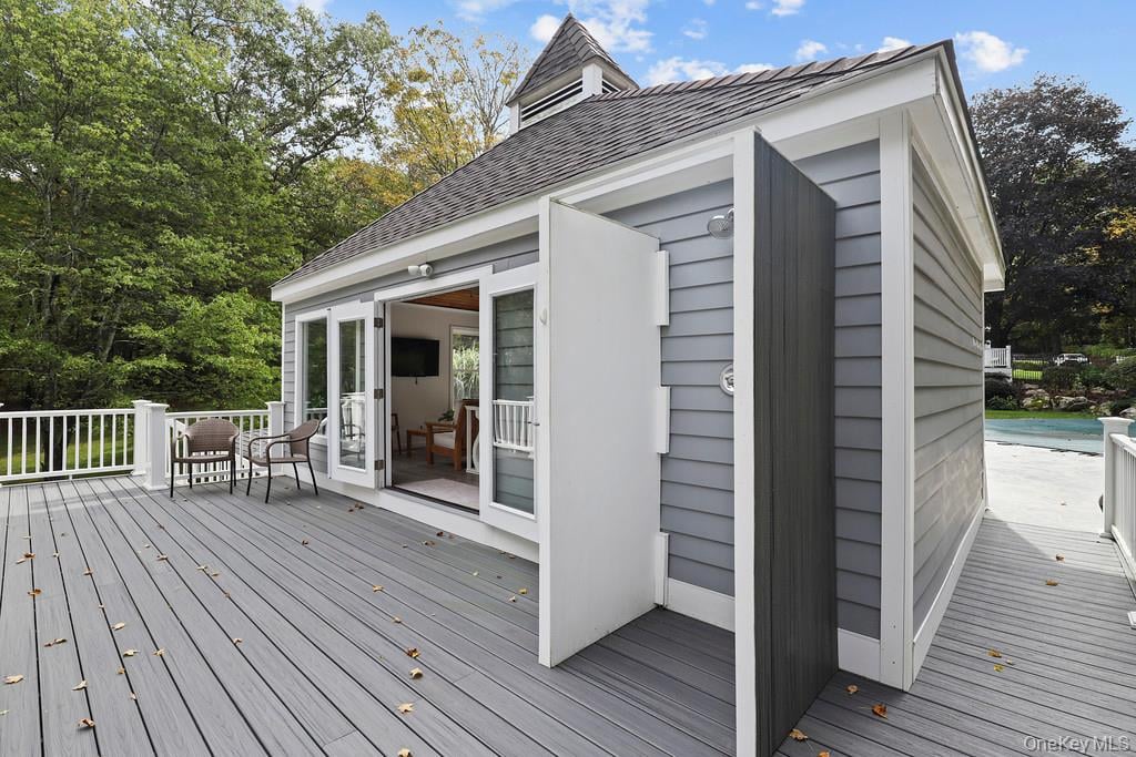 74 Ridgefield Avenue Photo 45