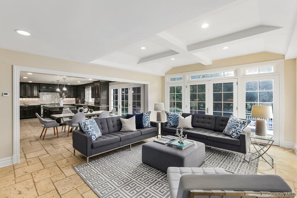 74 Ridgefield Avenue Photo 9