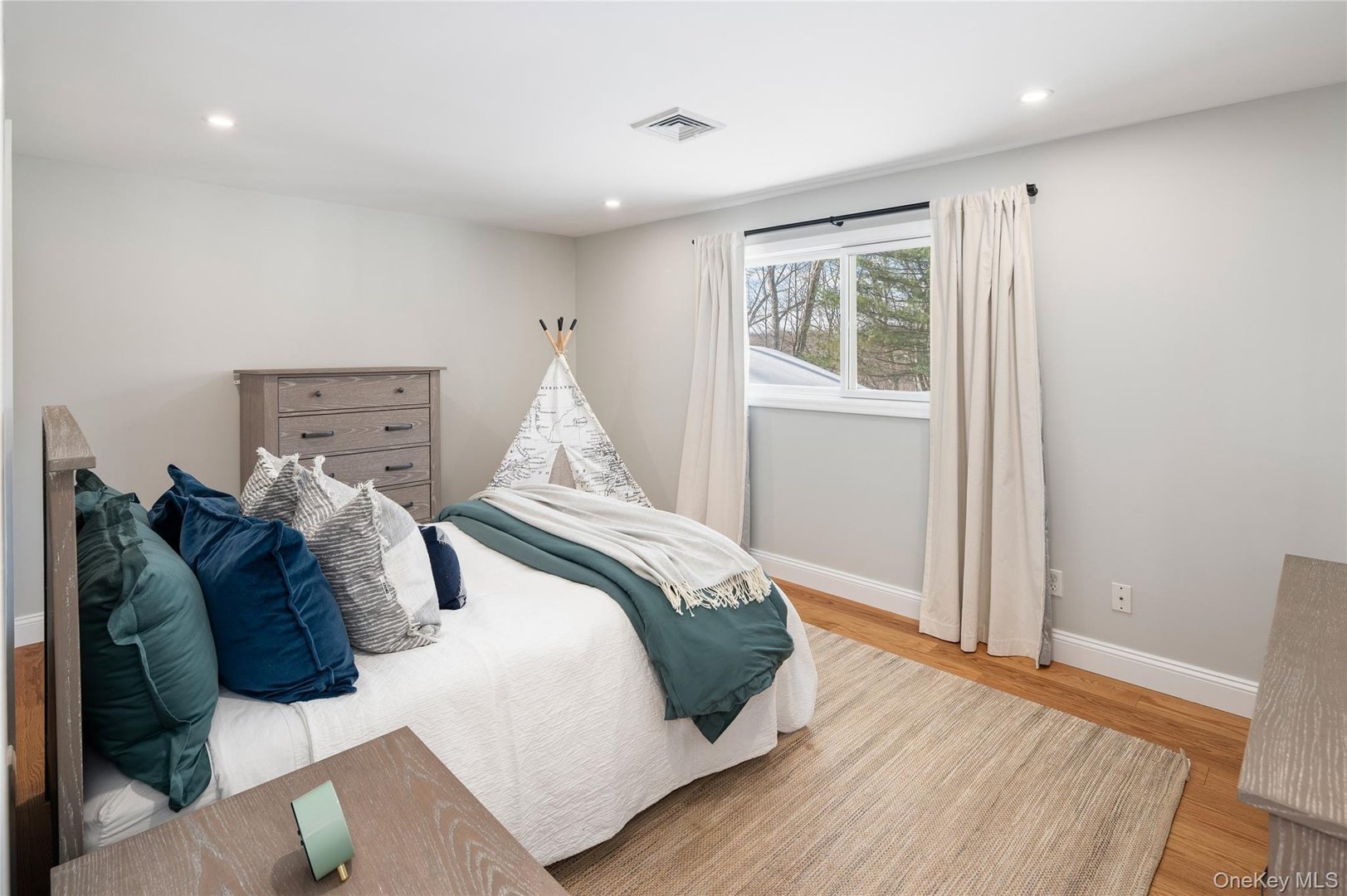 13 Hissarlik Way Photo 26