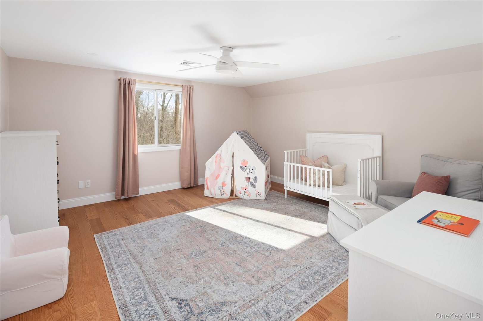 13 Hissarlik Way Photo 24