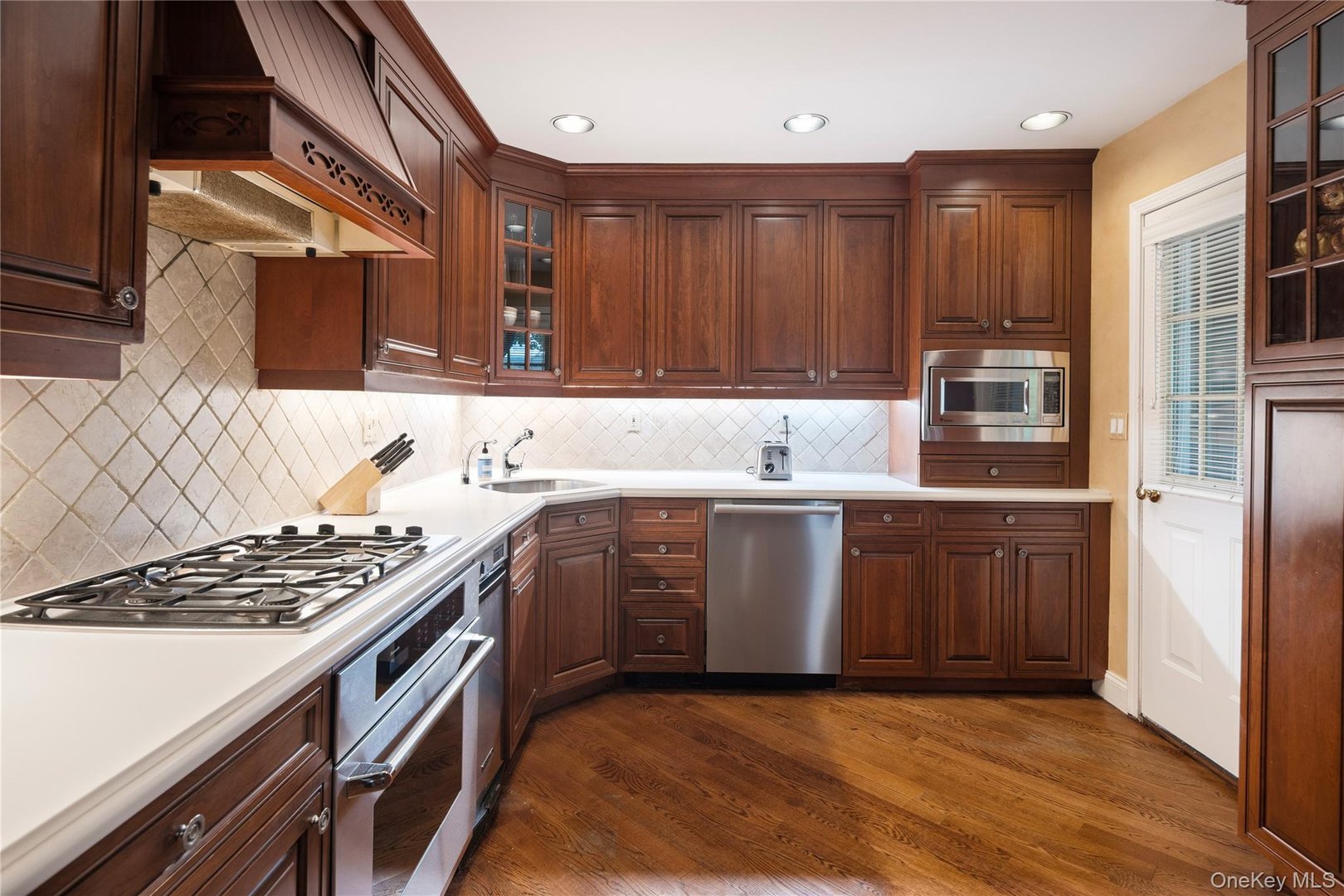 19 Winterberry Lane Photo 7