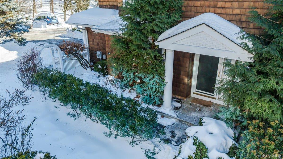 6 Riverpointe Road Photo 5