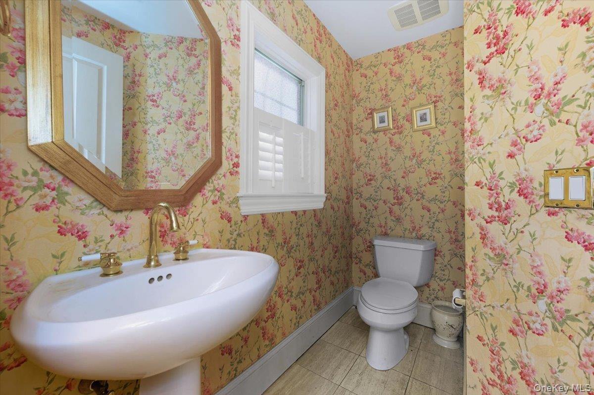 6 Riverpointe Road Photo 17