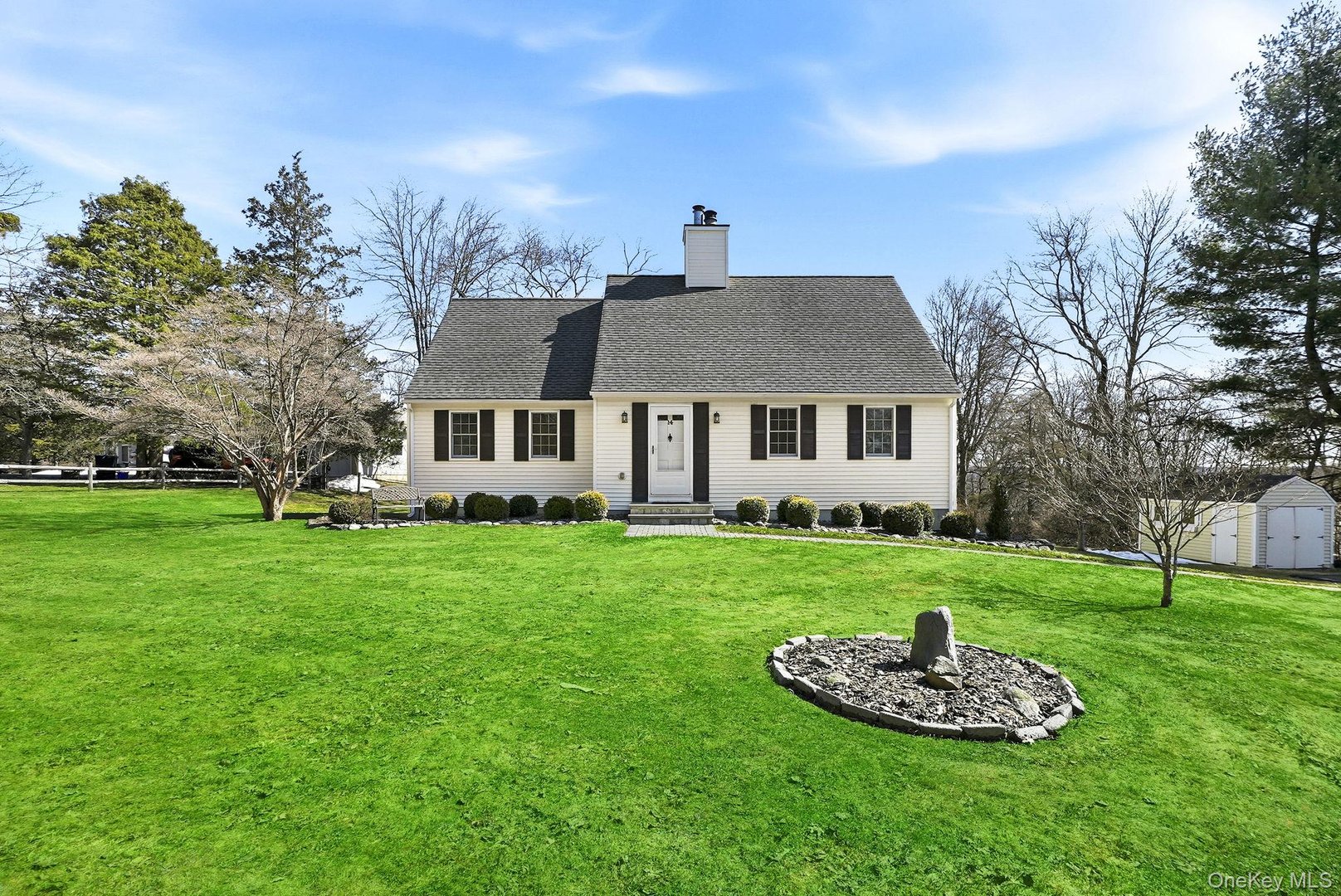 14 Frances Drive Photo 2