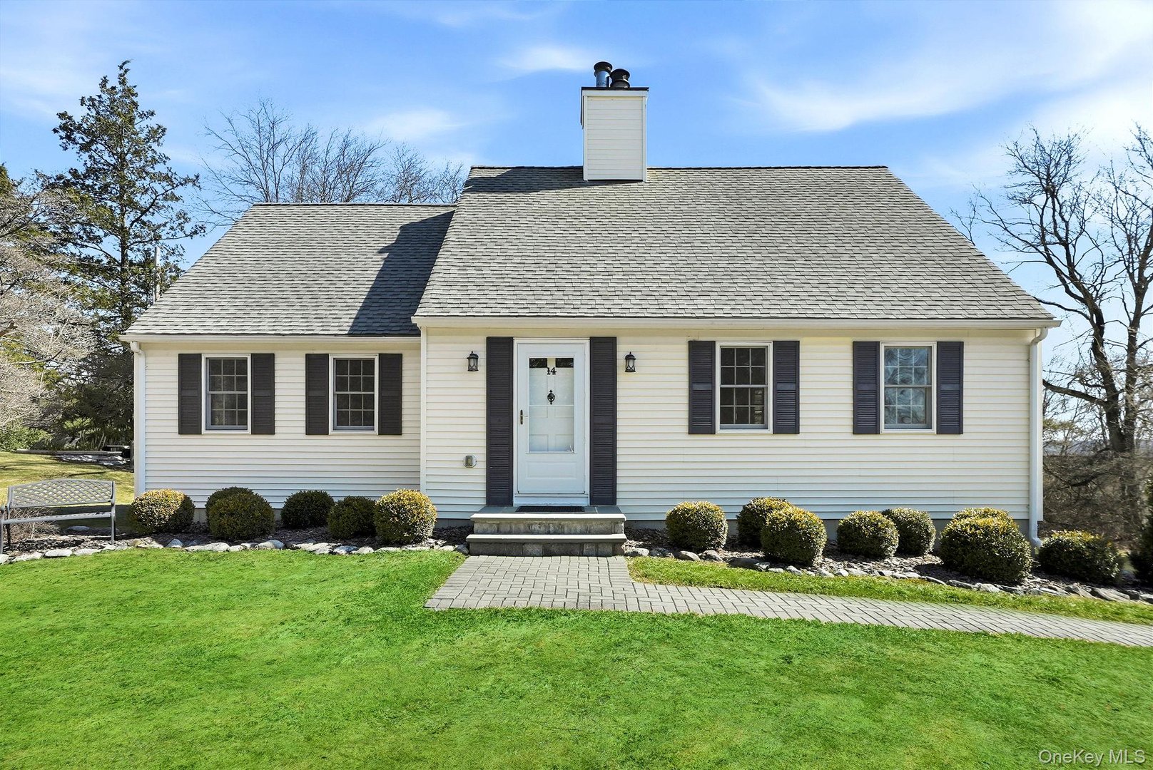 14 Frances Drive Photo 1