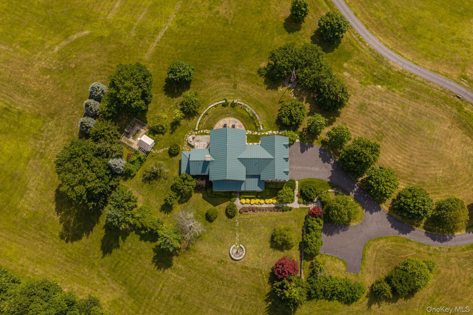 189 Sutherland Road Photo 29