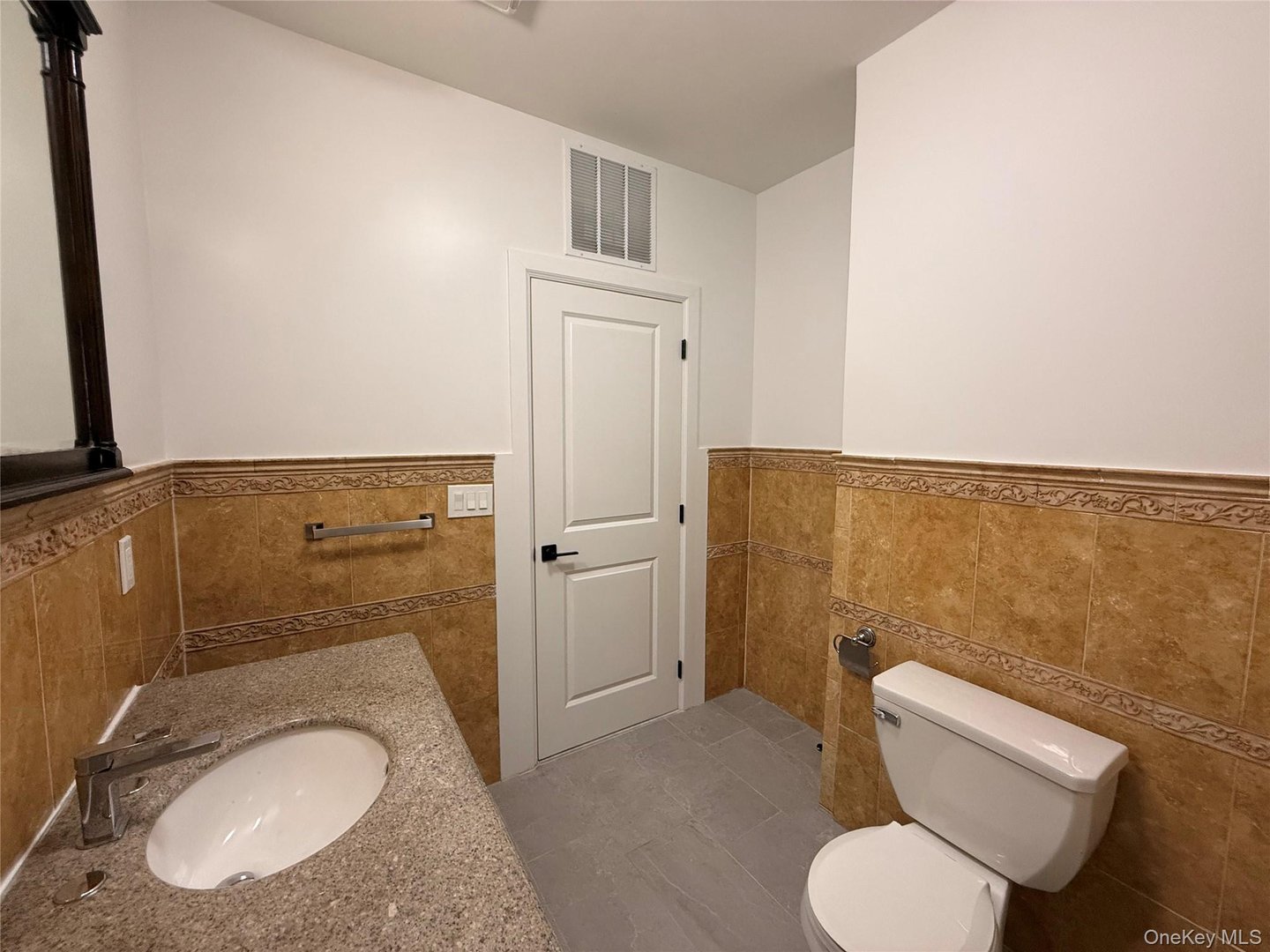 222 Primrose Avenue  #3 Photo 21