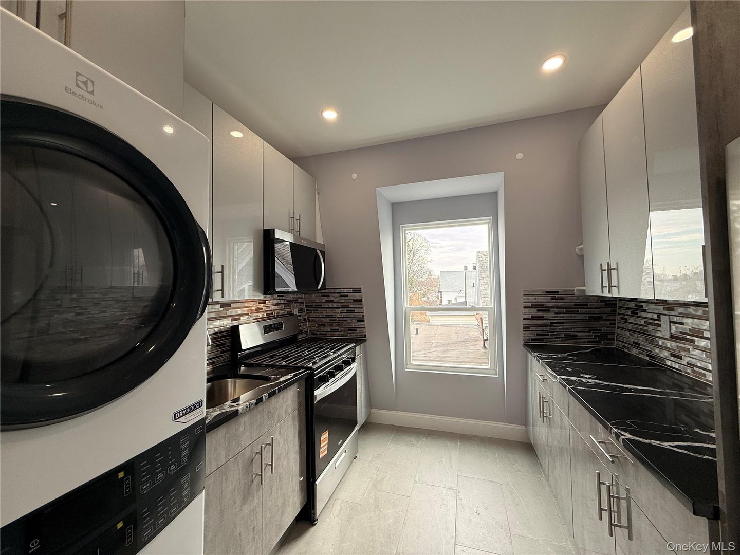 222 Primrose Avenue  #3 Photo 1