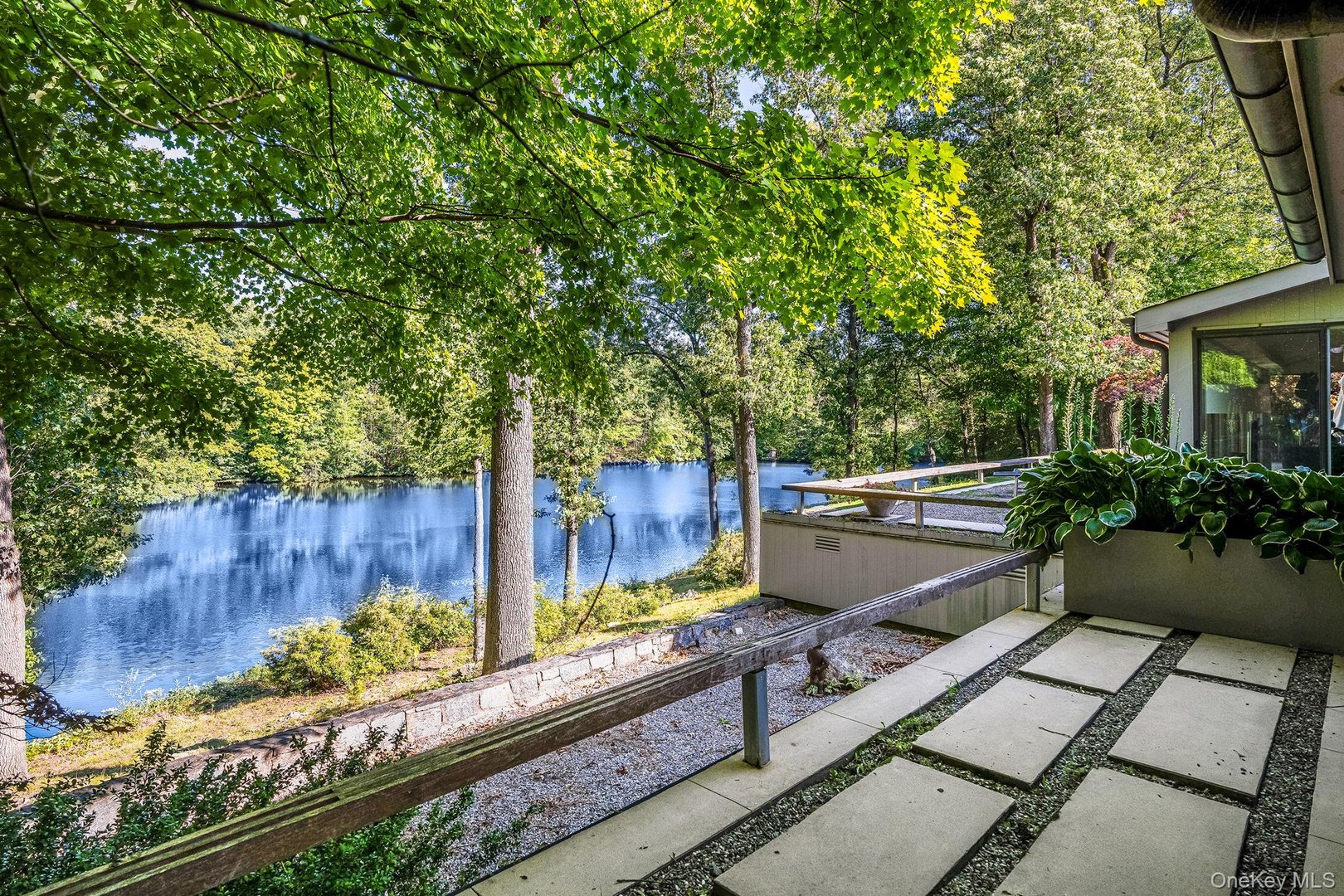 12 Haights Cross Road Photo 37