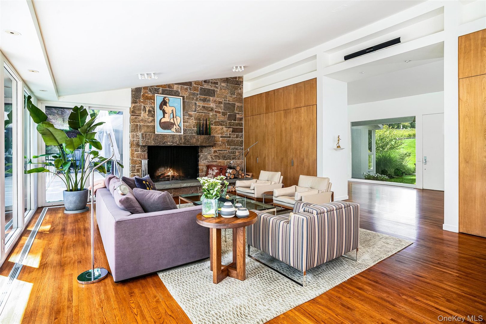 12 Haights Cross Road Photo 8