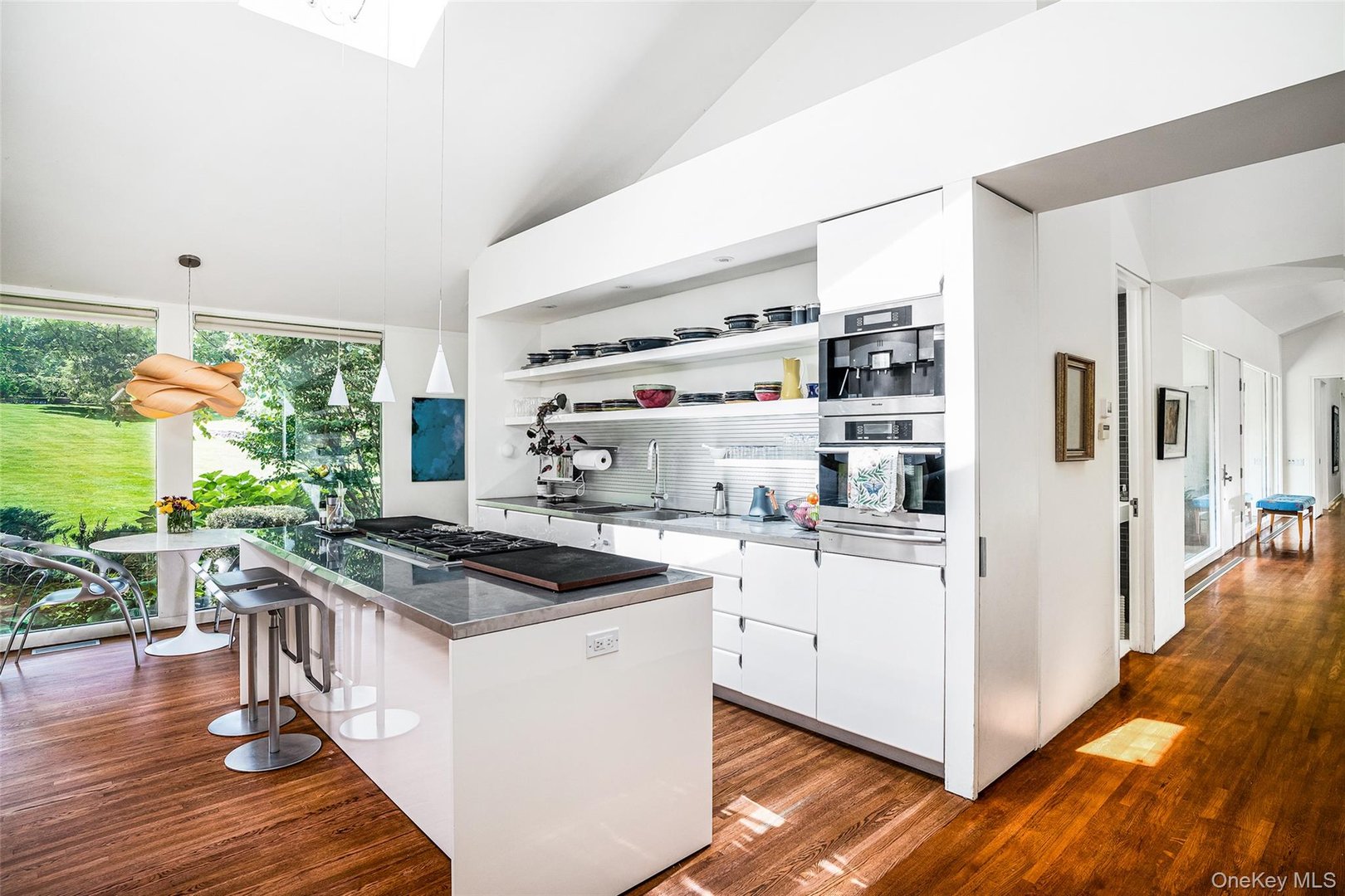 12 Haights Cross Road Photo 15