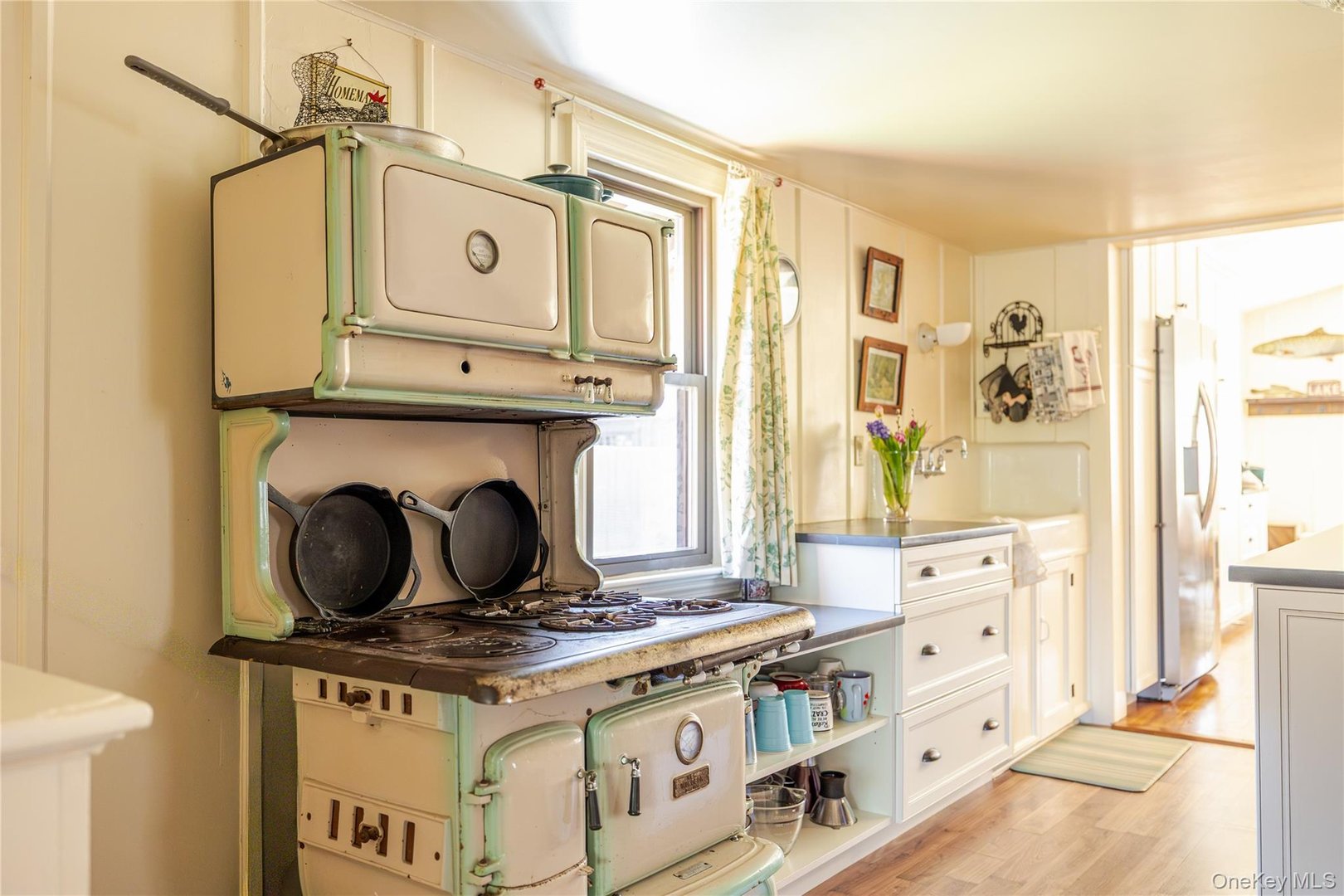 78 The Concourse Drive Photo 16