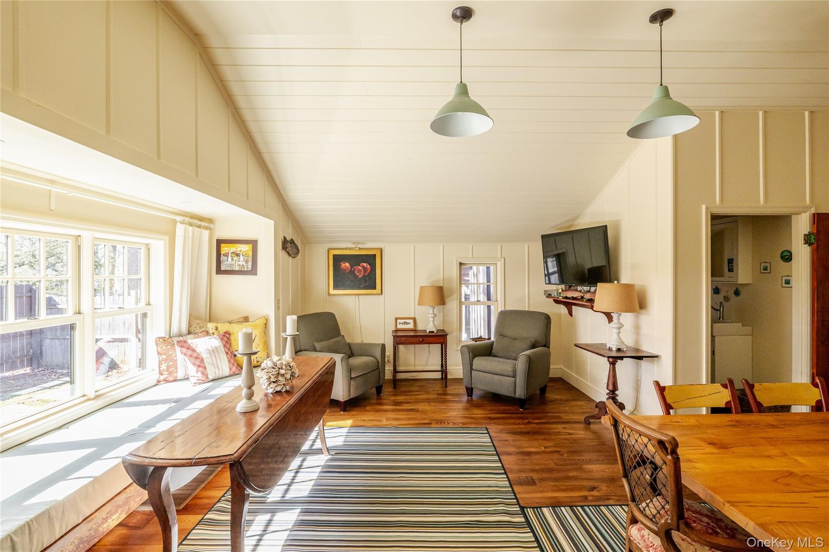 78 The Concourse Drive Photo 10